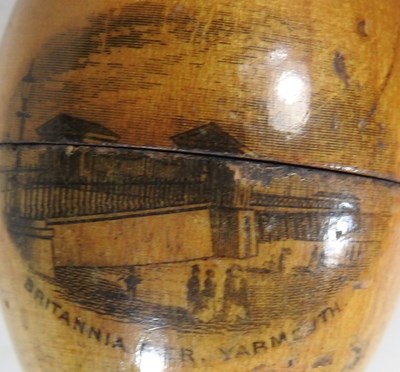 Lot 464 - A collection of Mauchline ware