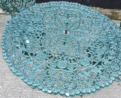 Lot 874 - A metal garden set