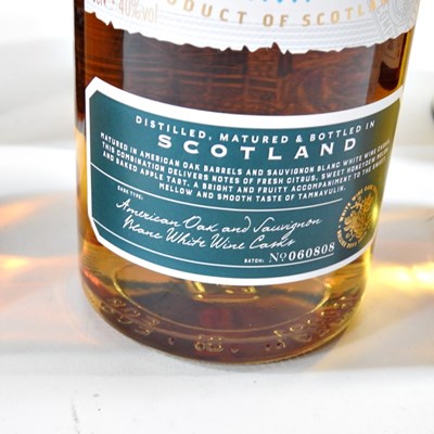 Lot 457 - A bottle of Bowmore Islay single malt whisky,...