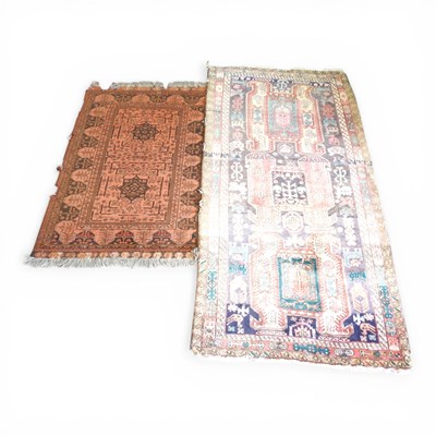 Lot 661 - A Persian Hamadan rug, 325 x 120cm, together...