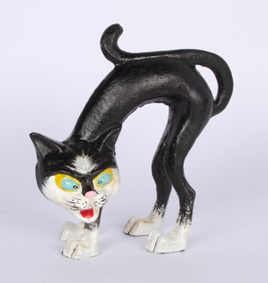 Lot 267 - A cast iron cat doorstop