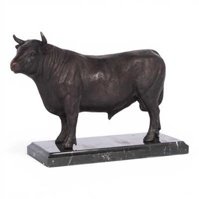 Lot 59 - A bronze statue of a bull, 20th century, on...