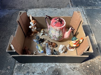 Lot 799 - A collection of mixed ceramics, and Goebel...