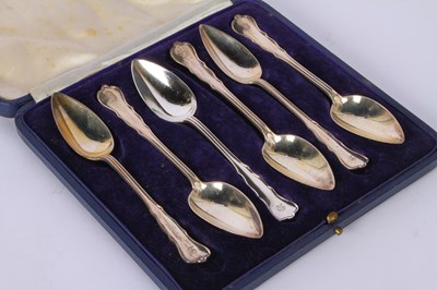 Lot 58 - A set of six George V silver spoons, London...