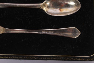 Lot 69 - A set of six silver teaspoons, Sheffield 1953,...