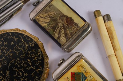 Lot 41 - A collection of silver and white metal...