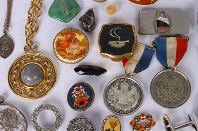 Lot 41 - A collection of silver and white metal...