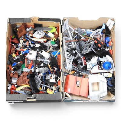Lot 552 - A collection of loose Lego bricks