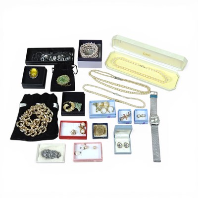Lot 424 - A collection of costume jewellery, to include...