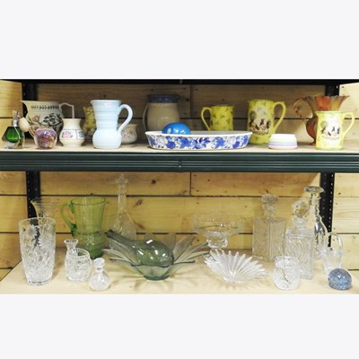 Lot 754 - A collection of decorative china and glass, to...