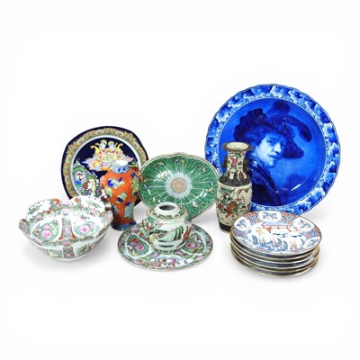 Lot 571 - A collection of mainly modern East Asian...