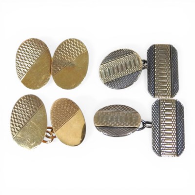 Lot 169 - A pair of 9 carat gold cufflinks of oval shape,...