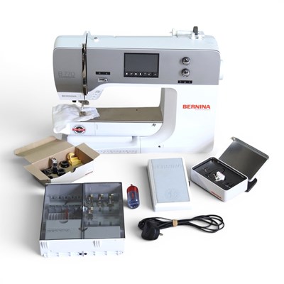 Lot 779 - A Bernina B770 electric sewing machine,...