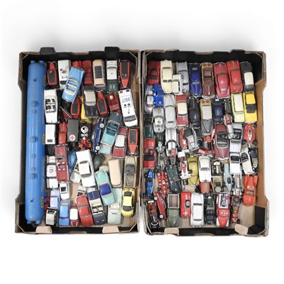 Lot 553 - A collection of die cast model toy cars