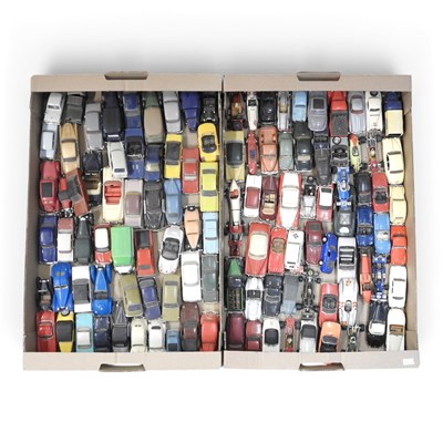 Lot 585 - A collection of diecast toy models cars,...