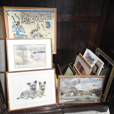 Lot 614 - A collection of pictures and prints
