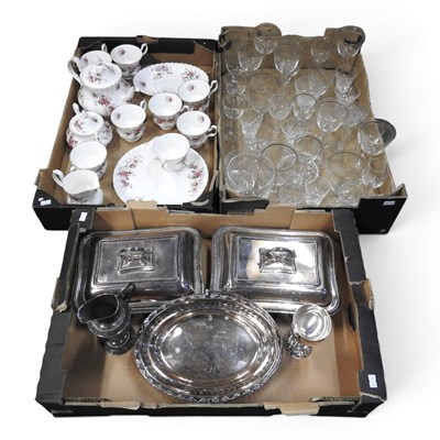 Lot 557 - A Royal Albert Lavender Rose dinner set,...
