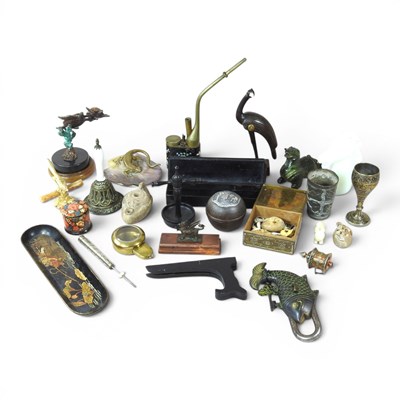 Lot 484 - A collection of carvings and metalwares, to...