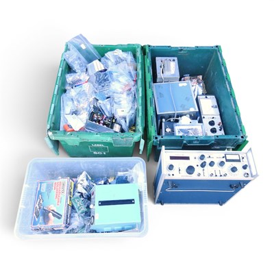 Lot 771 - A large collection of electronics equipment