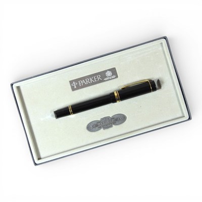 Lot 163 - A Parker Duofold black fountain pen, with gilt...