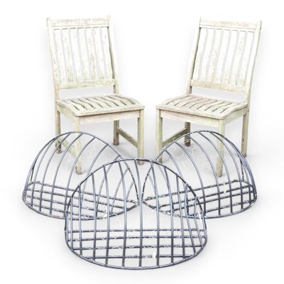 Lot 506 - A pair of teak garden chairs, together with...