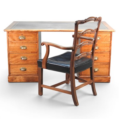 Lot 539 - An early 20th century pedestal desk, with an...