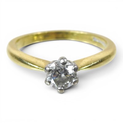 Lot 69 - An 18 carat gold solitaire diamond ring, 0.52...