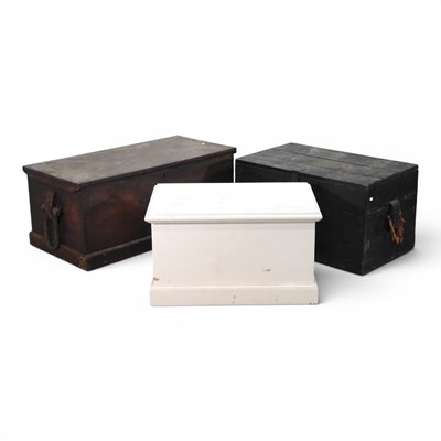 Lot 581 - A 19th century camphor box, with a hinged lid,...