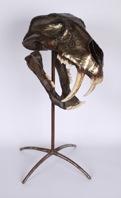 Lot 178 - A metal hand crafted smilodon skull sculpture,...