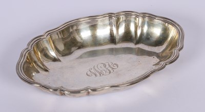 Lot 36 - A continental silver dish, stamped 800, A...