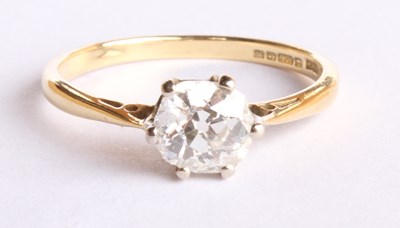 Lot 42 - An 18 carat yellow gold old cut diamond...