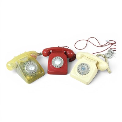 Lot 475 - Three vintage telephones (3)