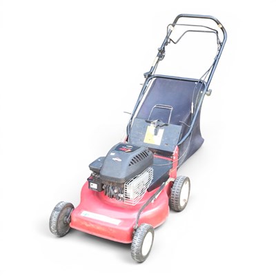 Lot 173 - A Mowerland Quattro 40 petrol lawnmower