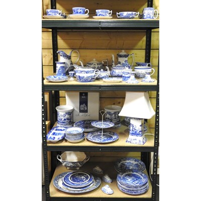 Lot 669 - A collection of Copeland Spode Italian pattern...
