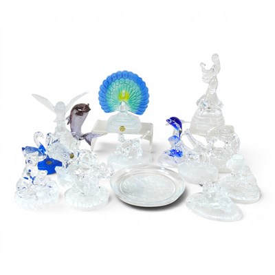 Lot 214 - A collection of RCR crystal figures, to...