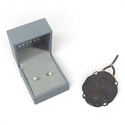 Lot 233 - An Art Nouveau pendant, 8cm high overall,...