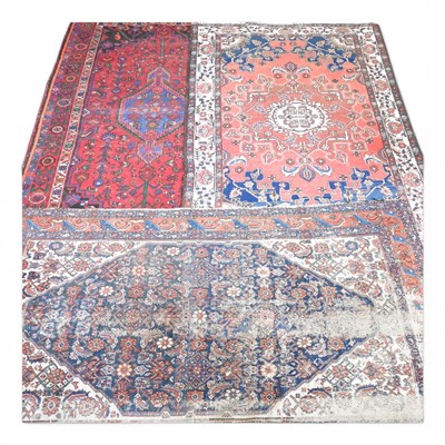 Lot 603 - A Persian Qashqai woollen rug, 235 x 142cm,...