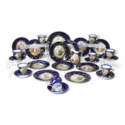 Lot 381 - An early 20th century Vienna porcelain part...